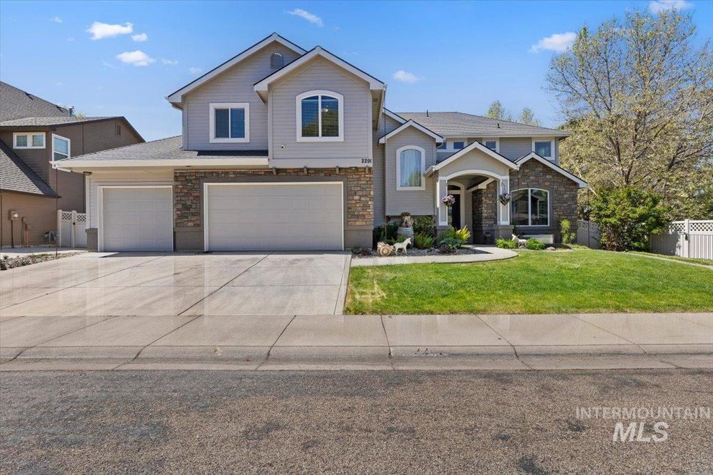 Photo of 2291 W Windchime Dr, Meridian, ID 83646 (MLS # 98986076)
