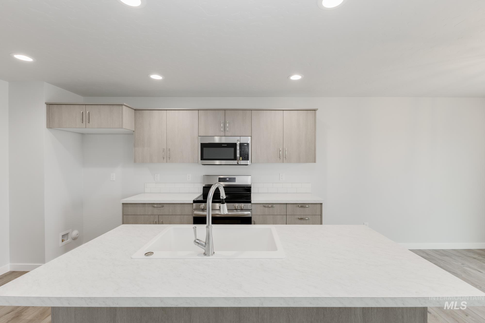 3103 S Maple Ranch Way