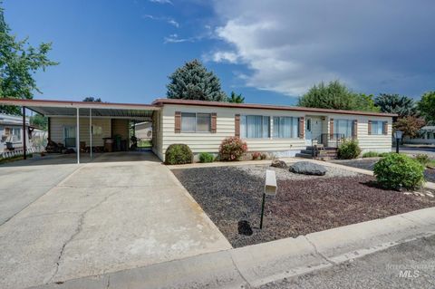 Photo of 701 Monte Vista Drive #1, Emmett, ID 83617 (MLS # 98988188)