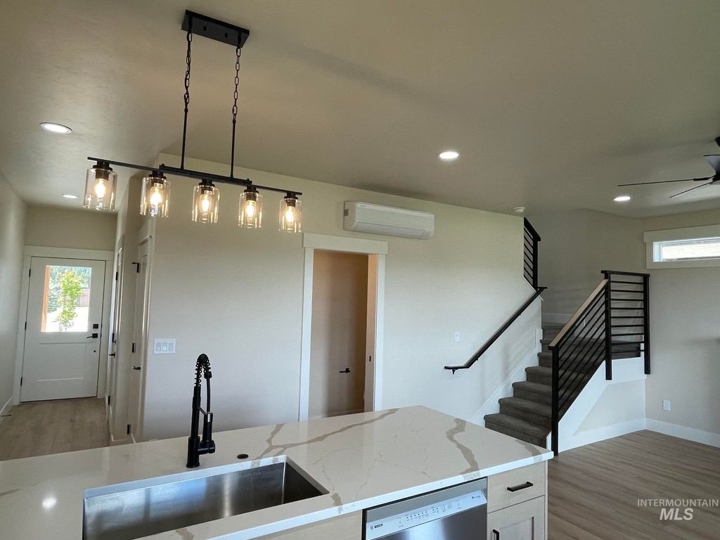 Photo of 10 North Creek, Cascade, ID 83611 (MLS # 98988709)