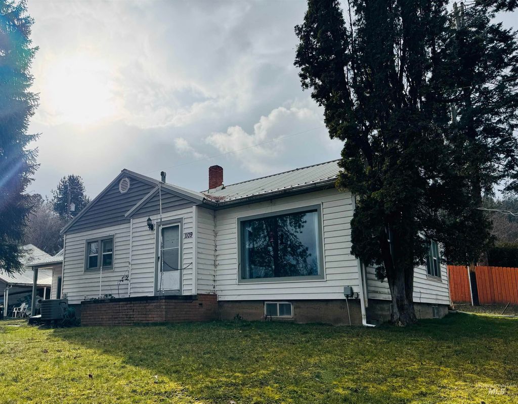 Photo of 1109 3rd Street, Kamiah, ID 83536 (MLS # 98975645)