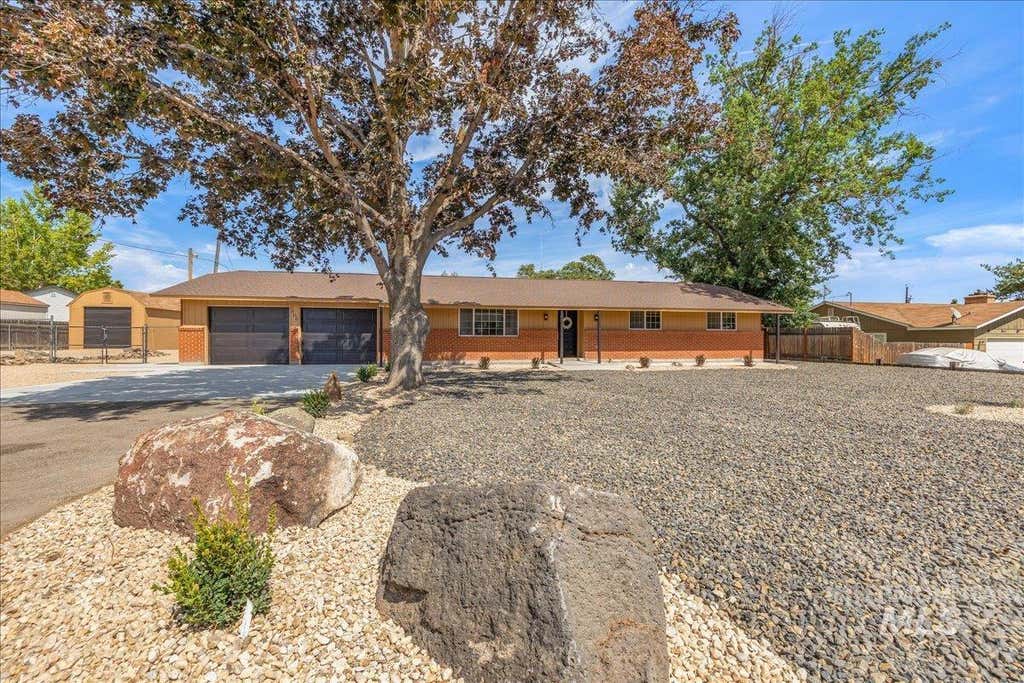 Photo of 406 Lindenwood Dr, Nampa, ID 83686 (MLS # 98998891)