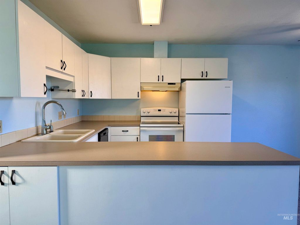 Photo of 607 Park Street, Lewiston, ID 83501 (MLS # 98981157)