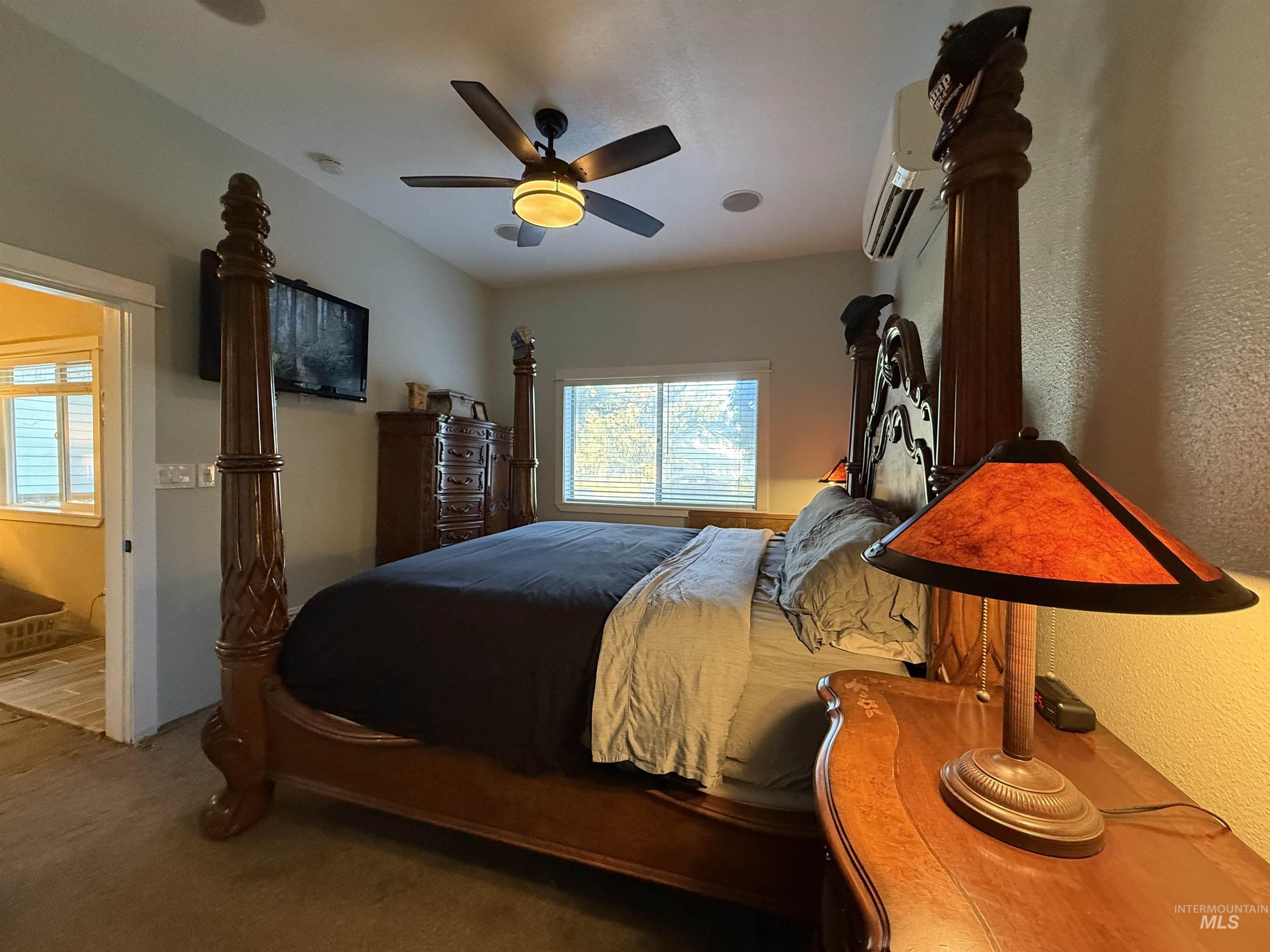 $7,500 Master Bedroom Remodel - NEW CARPET AND PAD WILL BE INSTALLED DURING 14 DAY SELLER LEASE BACK), Surround Sound, Ceiling Fan, Wired for Half Hot (switched plug), Raised Panel Doors, Dual Pane Window, 2.5 Inch Faux Wood Blinds, Freshly Painted & More