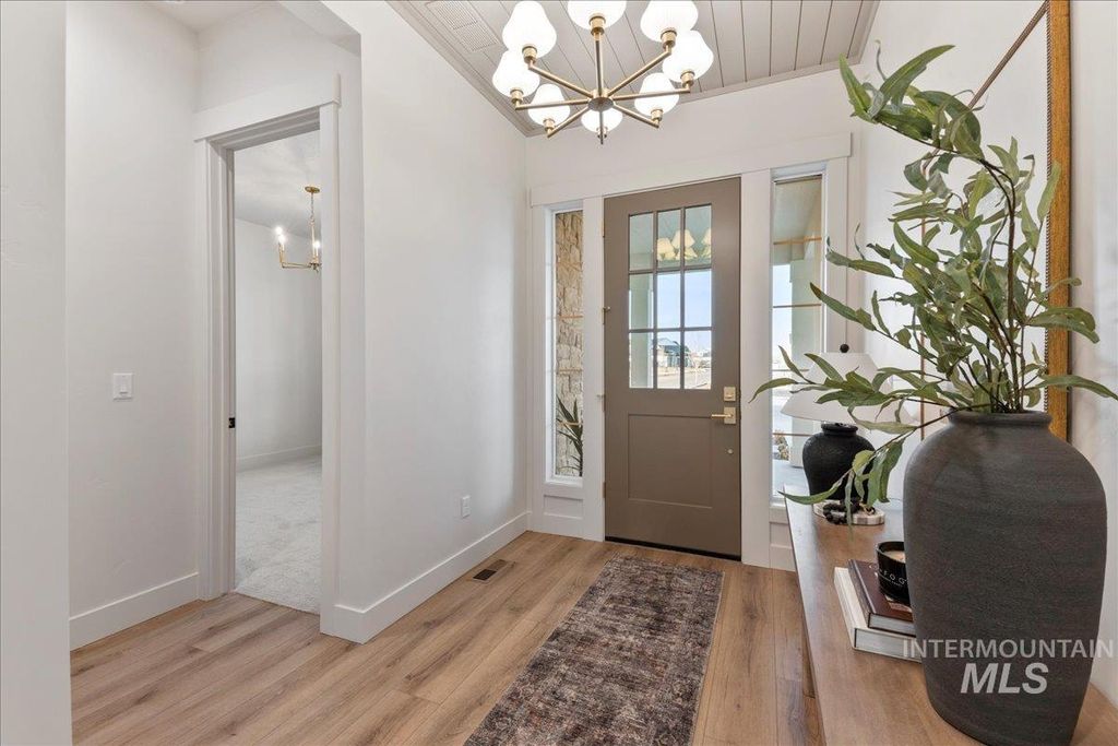 Photo of 7333 W Feather Edge St, Eagle, ID 83616 (MLS # 98971773)