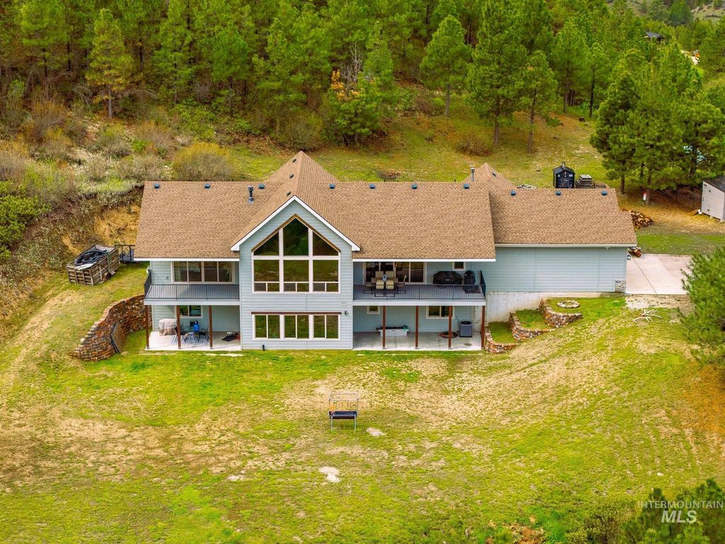 Photo of 96 Trails End Way, Boise, ID 83716 (MLS # 98984204)