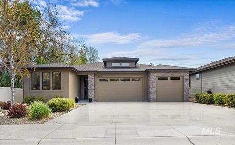 Photo of 6179 W Ina Dr, Boise, ID 83703 (MLS # 98983766)