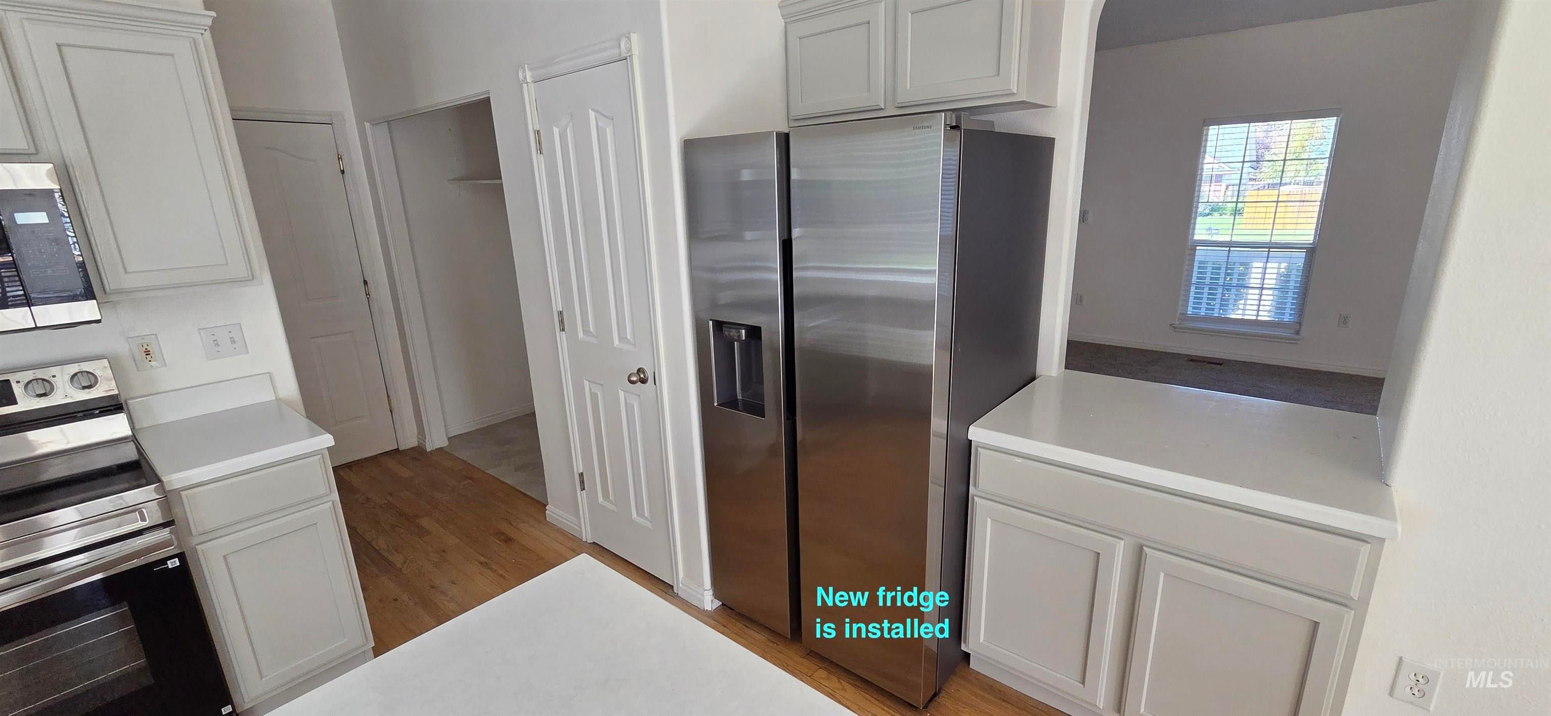 2564 N Monaco