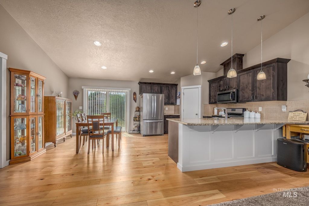 Photo of 2310 Vista Ave, Payette, ID 83661 (MLS # 98992934)