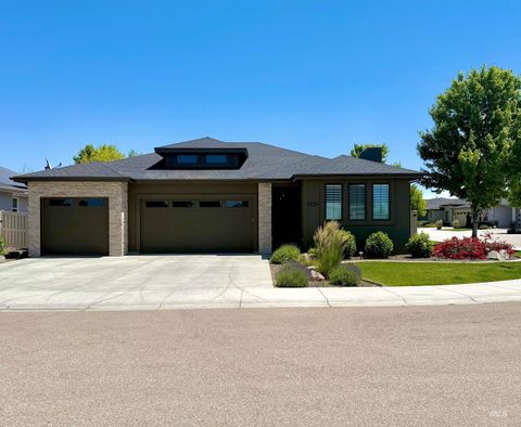 4334 S Tavistock Way Meridian ID 83642