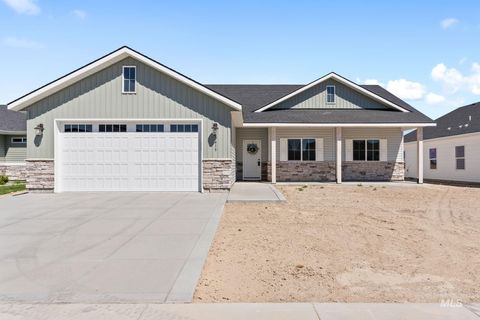 Photo of 2419 Lotus Ave, Burley, ID 83318 (MLS # 98978665)