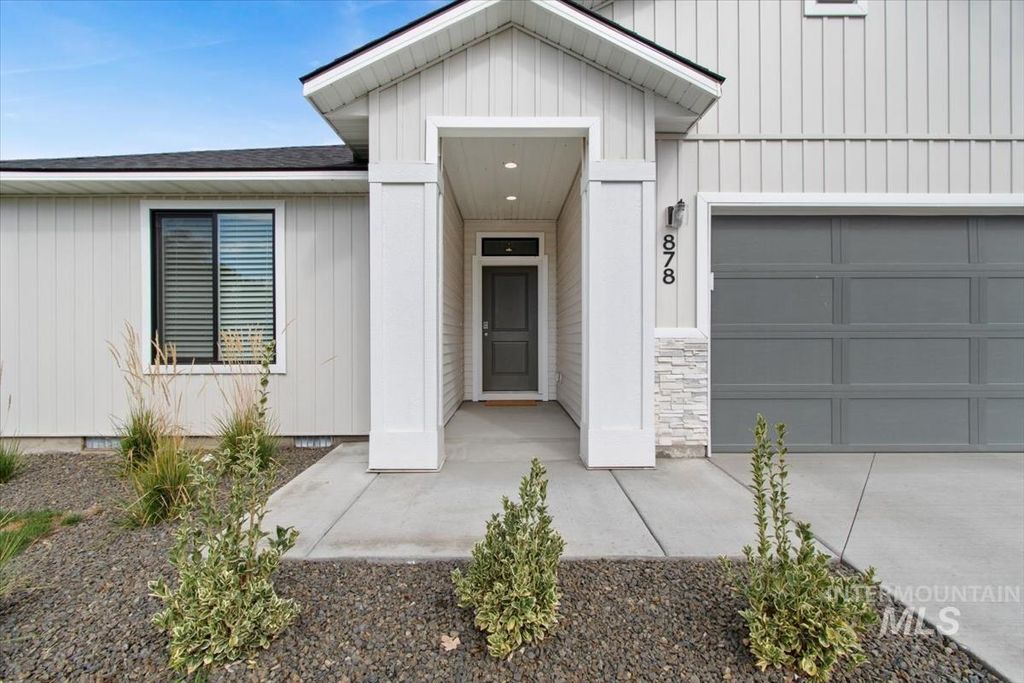 Photo of 878 W Jasper, Emmett, ID 83617 (MLS # 98963448)