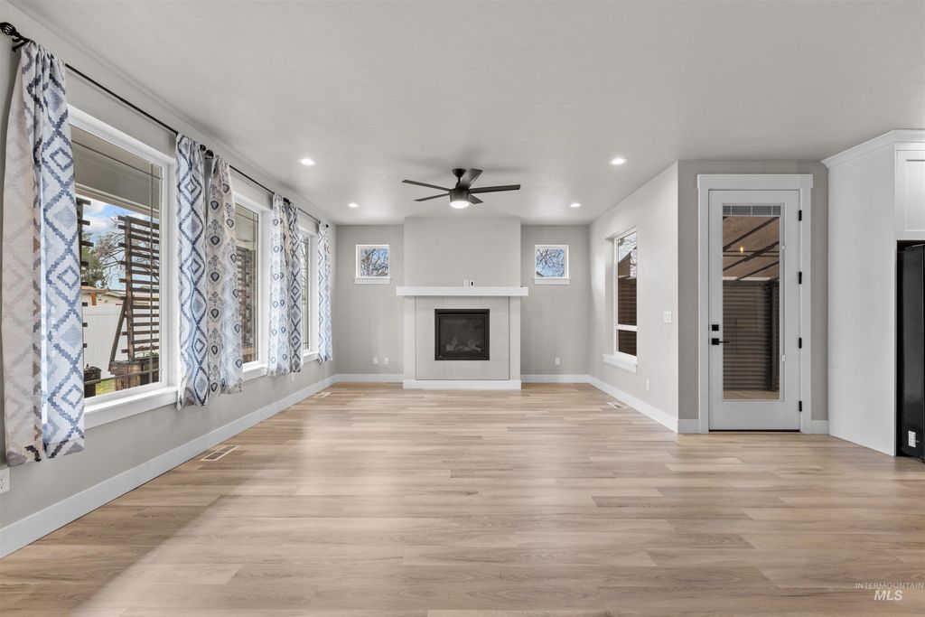 Photo of 10402 W Shields Ave, Boise, ID 83714 (MLS # 98977985)