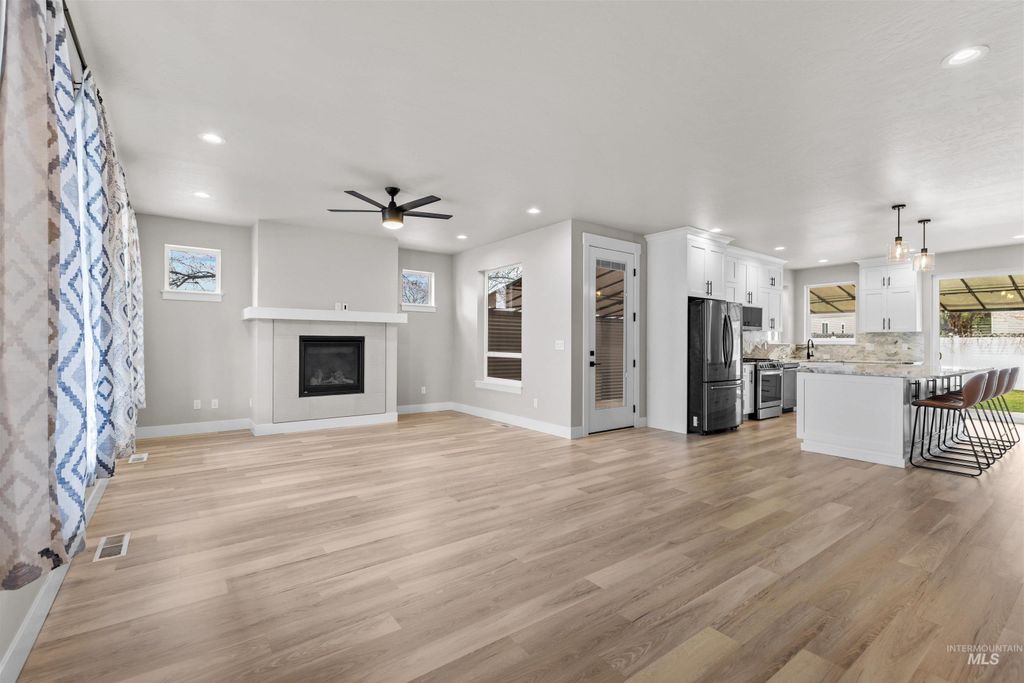 Photo of 10402 W Shields Ave, Boise, ID 83714 (MLS # 98977985)