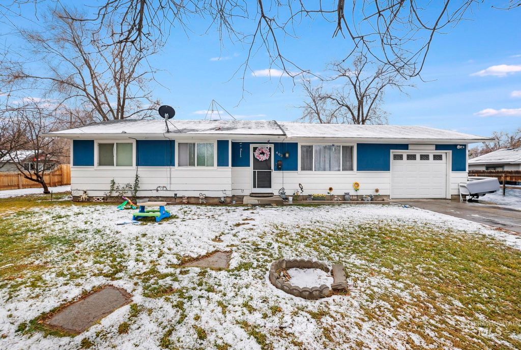 Photo of 403 3rd Ave W Ave, Jerome, ID 83338 (MLS # 98970392)