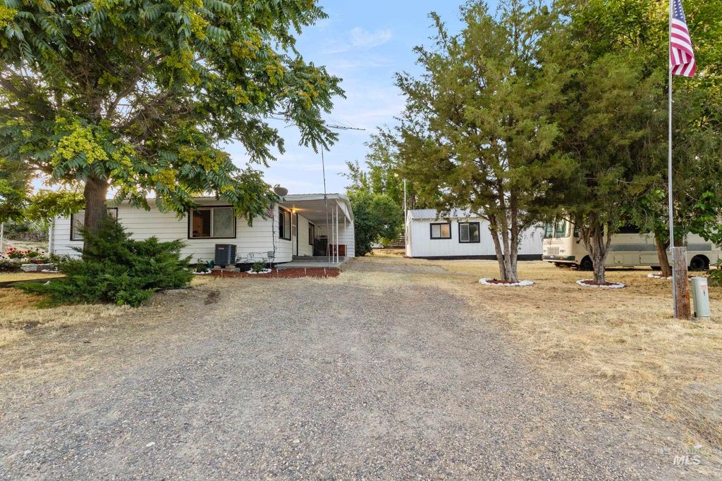 Photo of 405 Main St, Adrian, OR 97901 (MLS # 98952876)