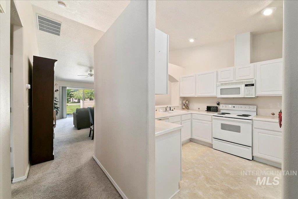 Photo of 10334 W Bantam St, Boise, ID 83709 (MLS # 98960763)