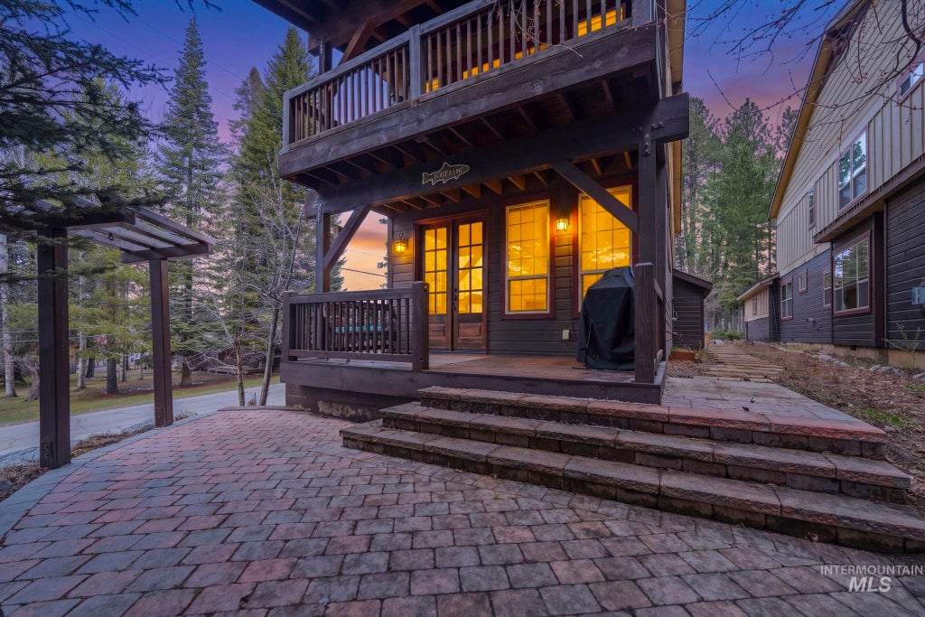 Photo of 1414 Dawson Ave, McCall, ID 83638 (MLS # 99004385)