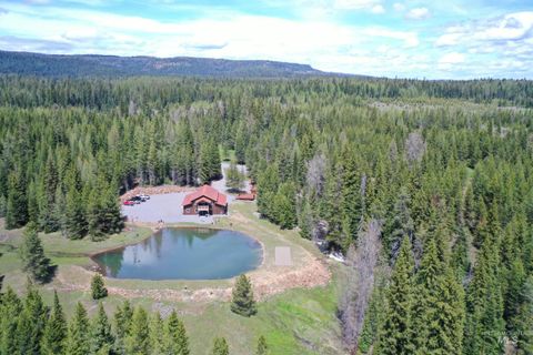 Photo of 79250 Lookout Mountain Rd, Elgin, OR 97827 (MLS # 98953660)