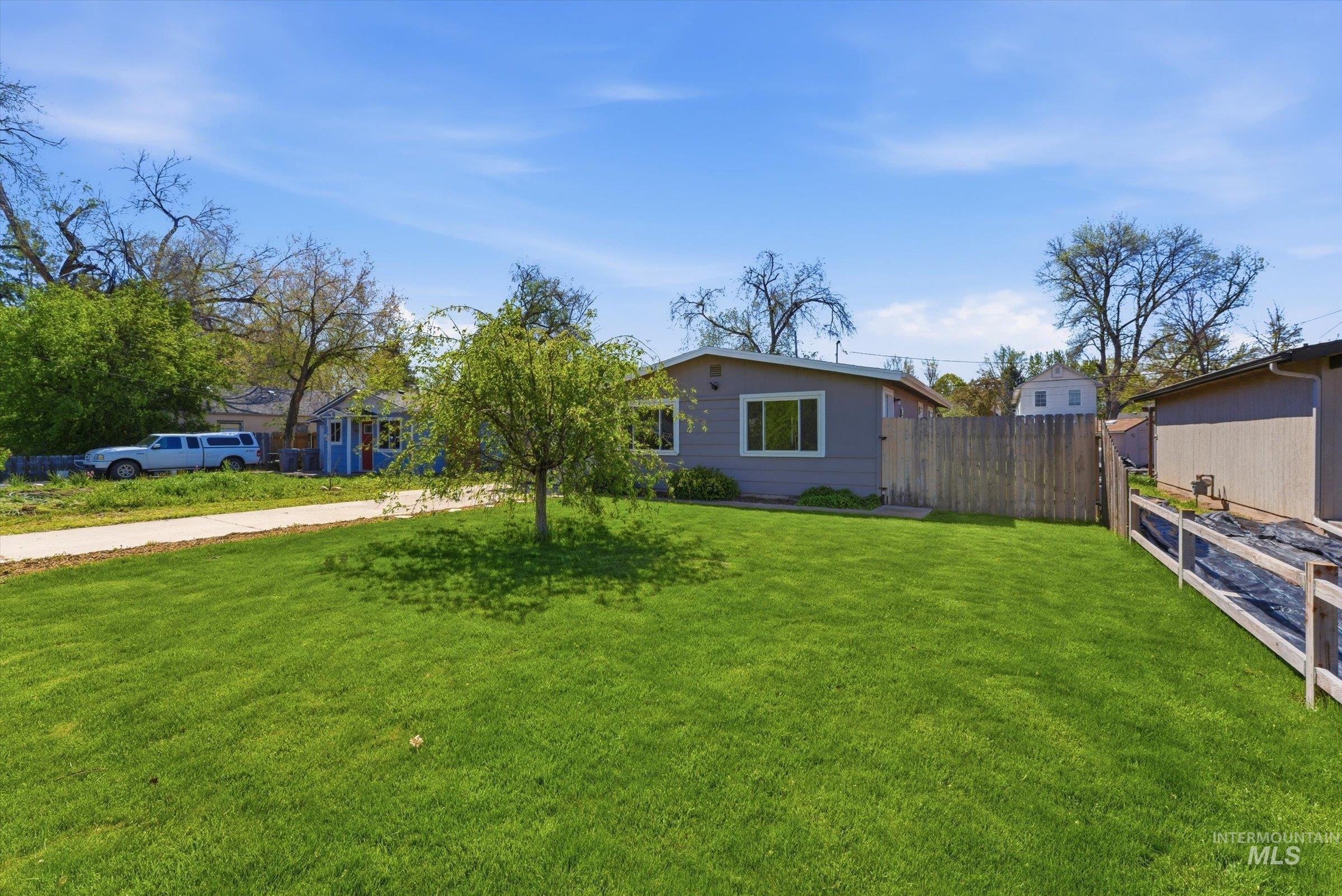 2803 W Lemhi St.