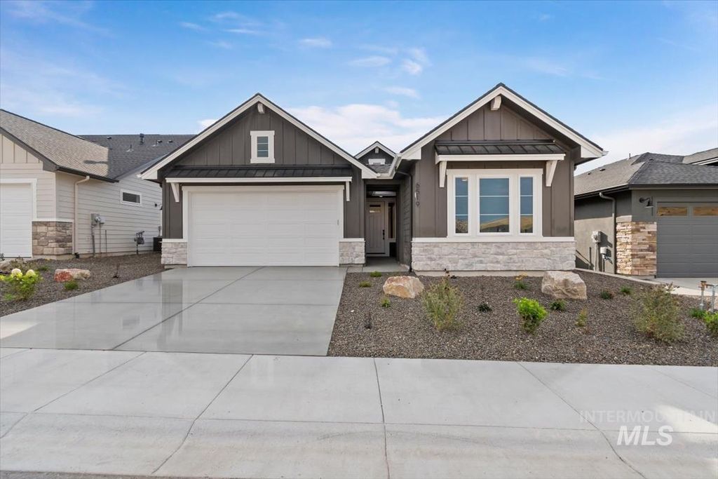 Photo of 2104 E Rodeo St, Kuna, ID 83634 (MLS # 98972476)