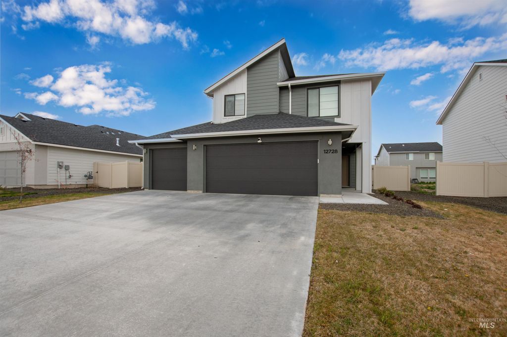 Photo of 12728 Abbeygate Drive, Nampa, ID 83651 (MLS # 98980711)