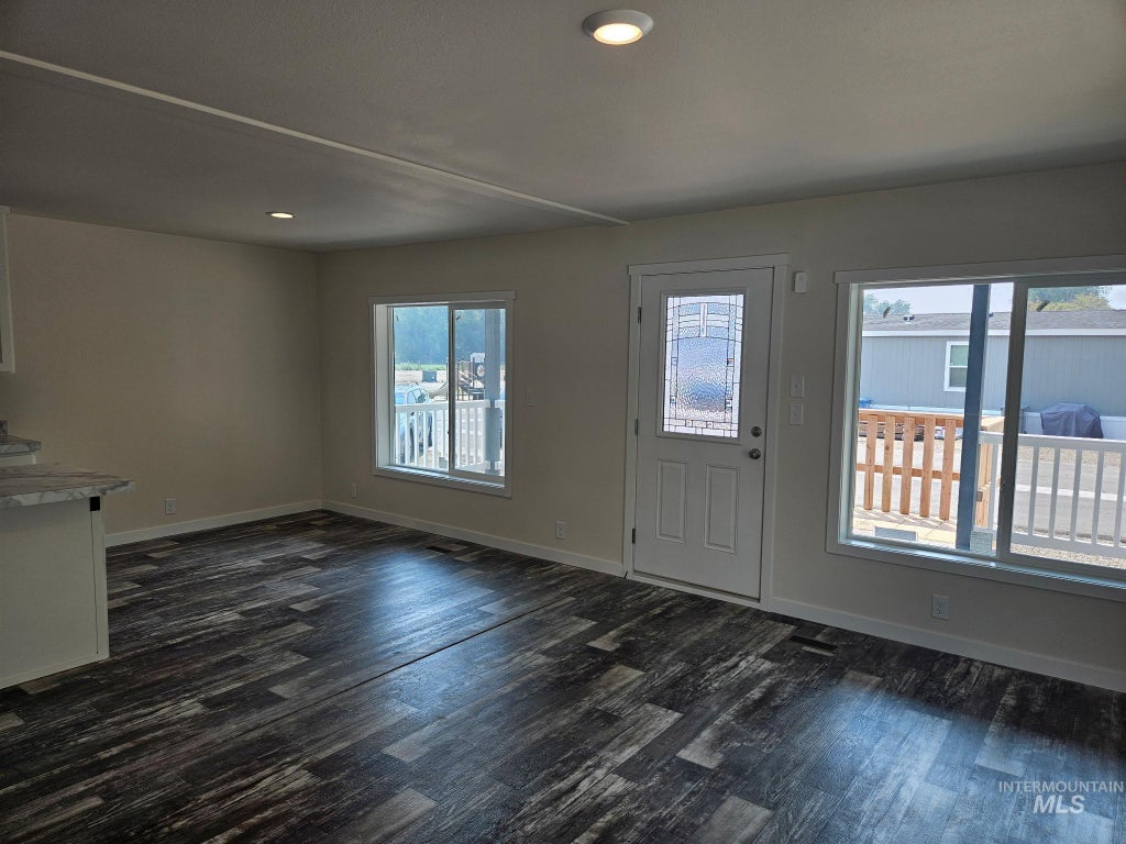 Photo of 370 W 12th S #7, Mountain Home, ID 83647 (MLS # 98995653)