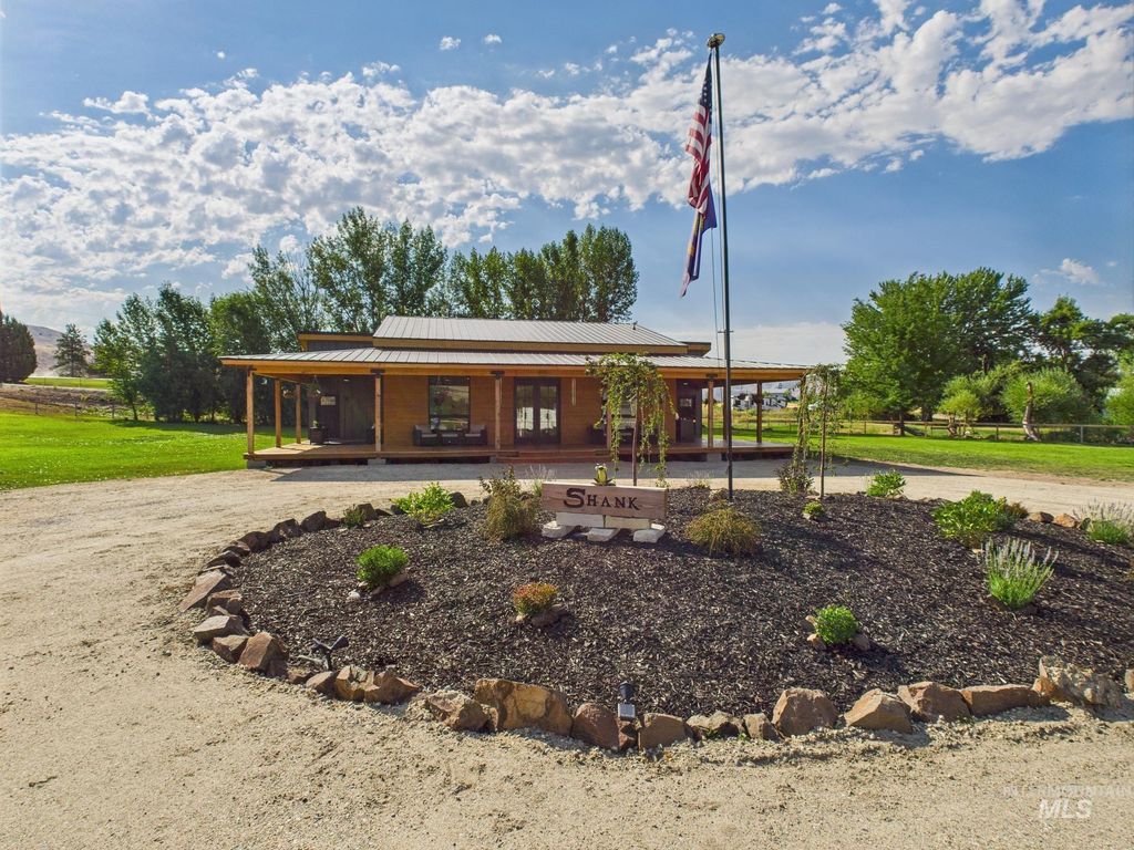 Photo of 6501 Sweet Ola Hwy, Sweet, ID 83670 (MLS # 98975813)