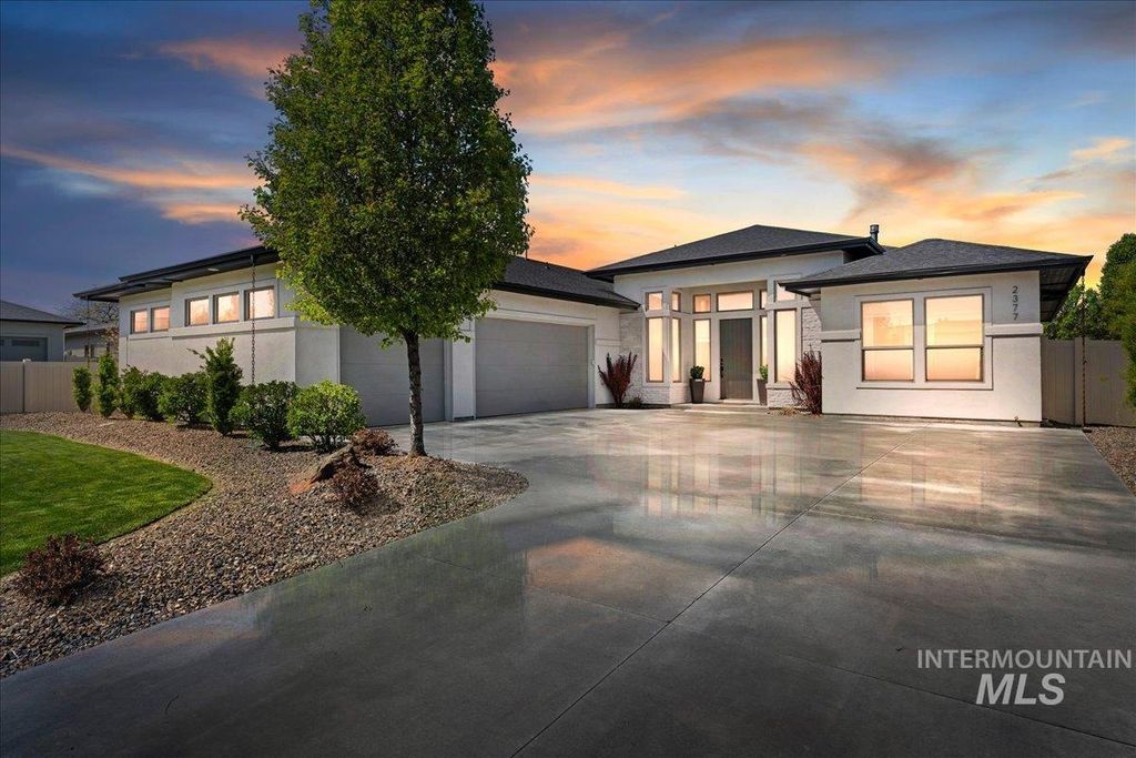 Photo of 2377 S Aburge Ave, Meridian, ID 83642 (MLS # 98983995)