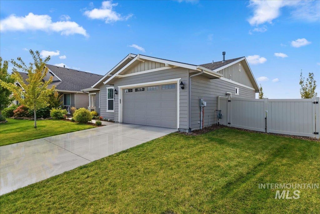 Photo of 12941 S Salerno Ave, Nampa, ID 83686 (MLS # 99001756)