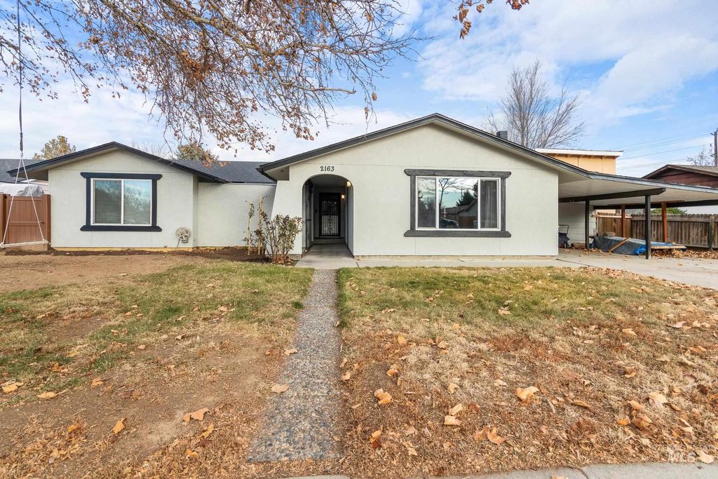 Photo of 2163 N Workland Dr, Boise, ID 83704 (MLS # 98975691)