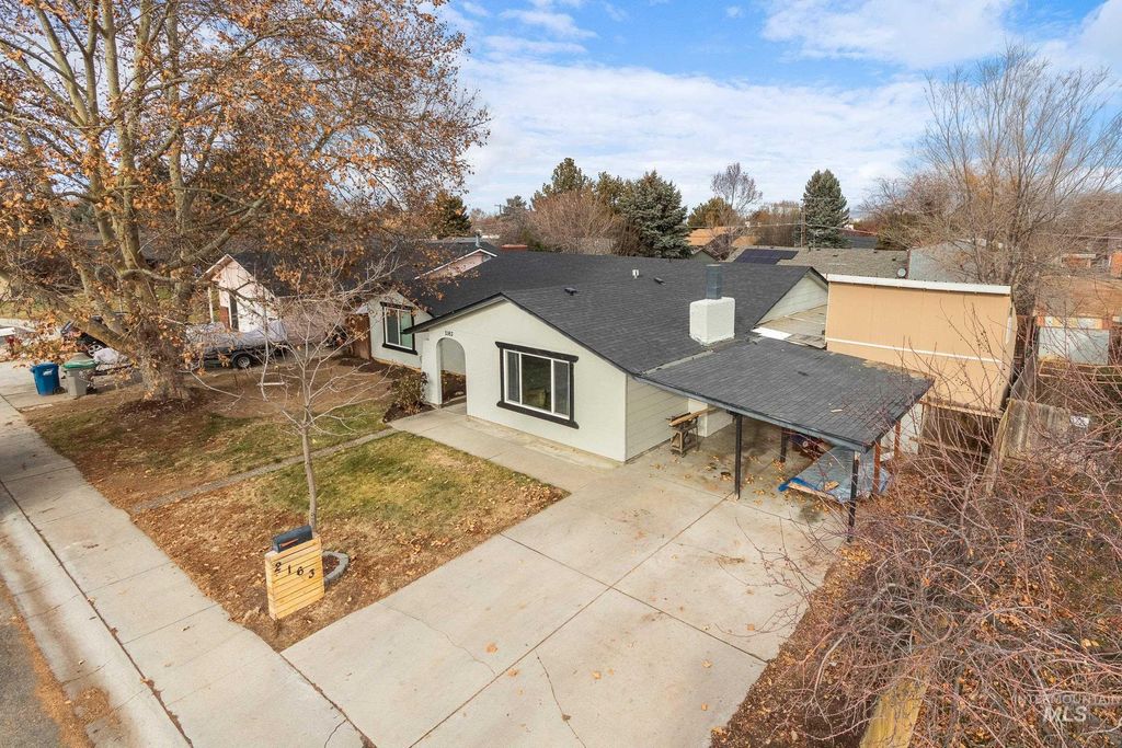 Photo of 2163 N Workland Dr, Boise, ID 83704 (MLS # 98975691)
