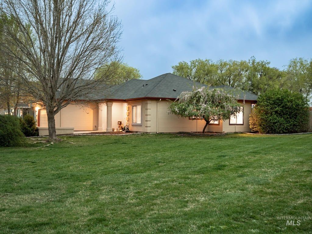 Photo of 365 Forester Rd, Middleton, ID 83644 (MLS # 98980908)