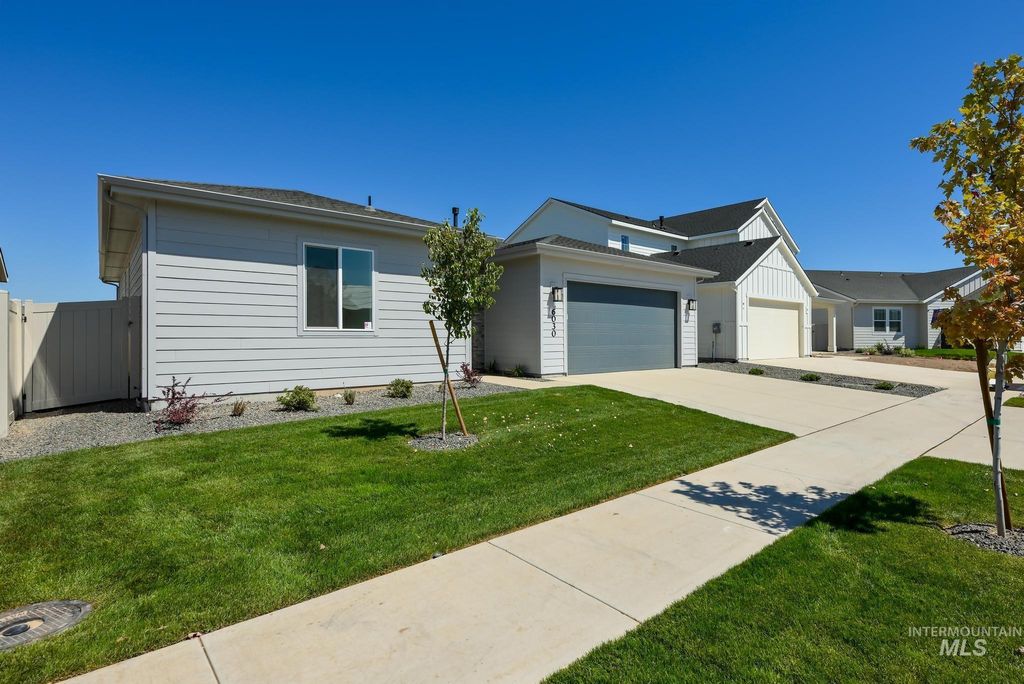 Photo of 6030 W Pewter Point St, Meridian, ID 83646 (MLS # 98971275)