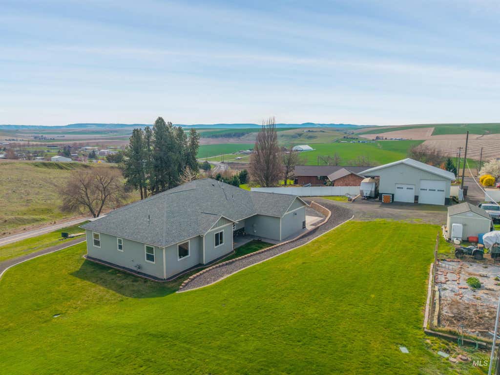 Photo of 3828 Barr Rd, Lewiston, ID 83501 (MLS # 98990395)