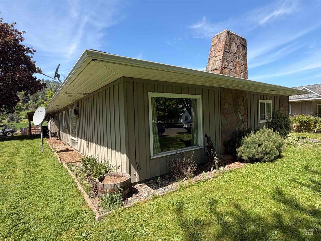 Photo of 812 Maple Street, Kamiah, ID 83536 (MLS # 98985897)