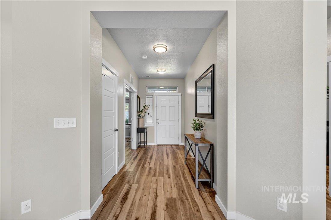 11603 W Hidden Point