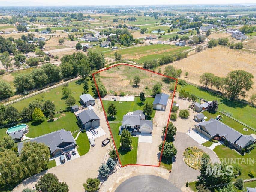 Photo of 23800 Breyer Rd, Caldwell, ID 83607 (MLS # 98995501)