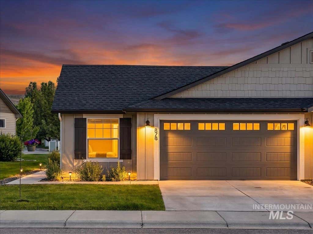 Photo of 878 S Beaver Creek Way, Emmett, ID 83617 (MLS # 98988085)