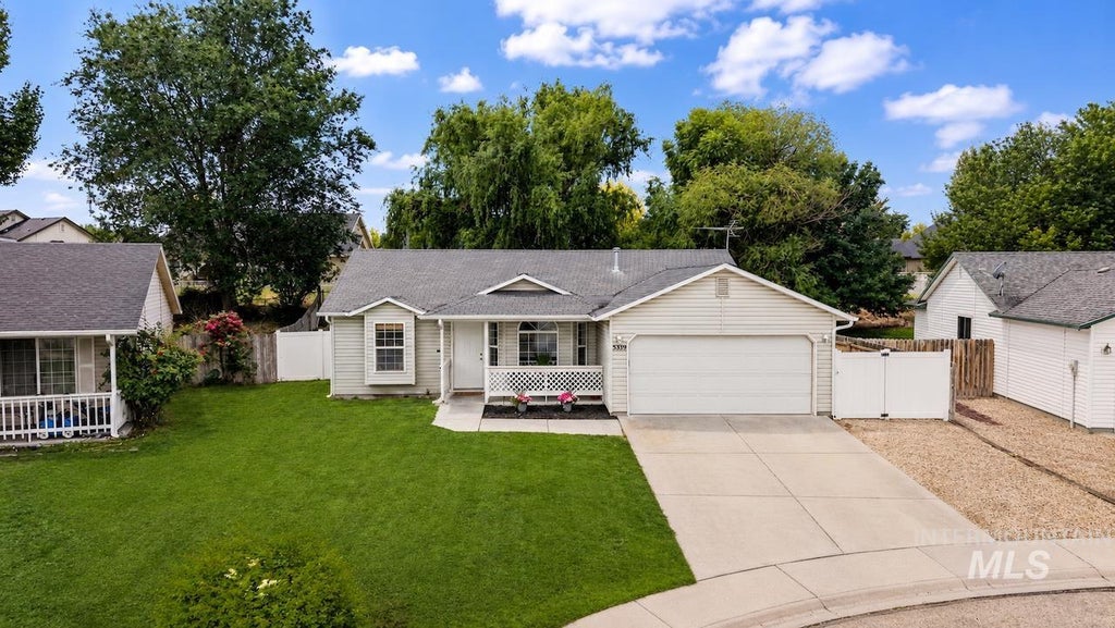 Photo of 3339 Cedar Park Pl, Nampa, ID 83686 (MLS # 98994226)
