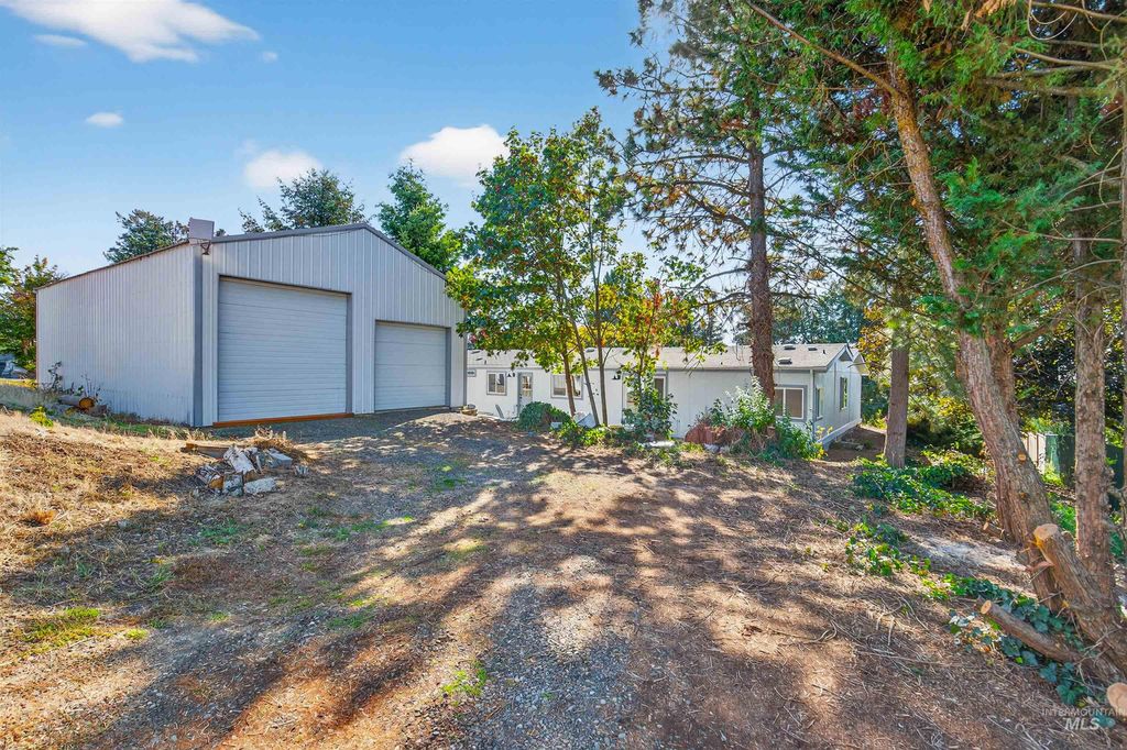 Photo of 128 E Persimmon St, Genesee, ID 83832 (MLS # 98964585)