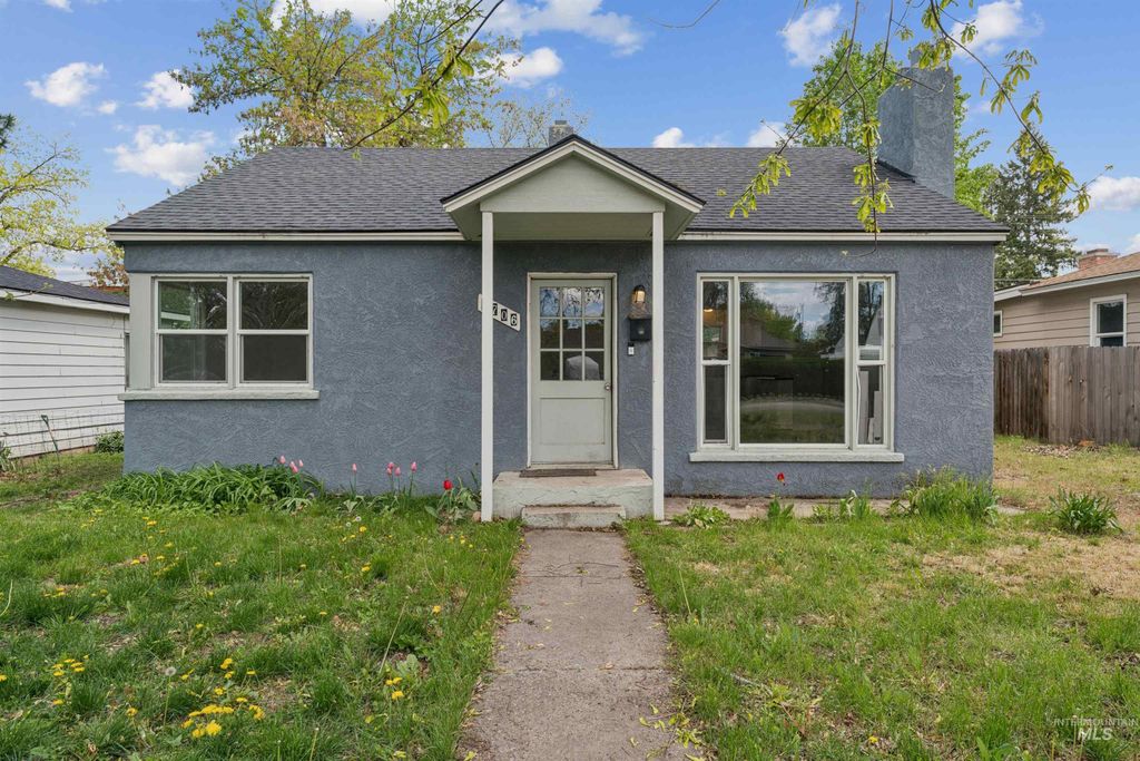 Photo of 1706 S Pacific St, Boise, ID 83705 (MLS # 98983535)