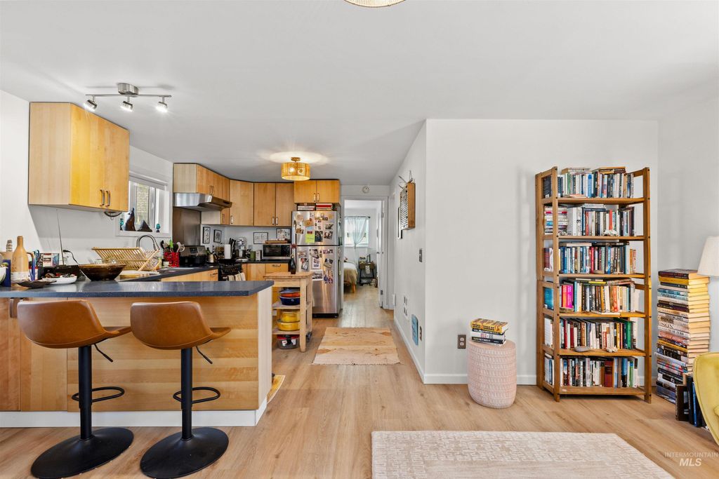 Photo of 2417 W Hazel St, Boise, ID 83702 (MLS # 98979419)