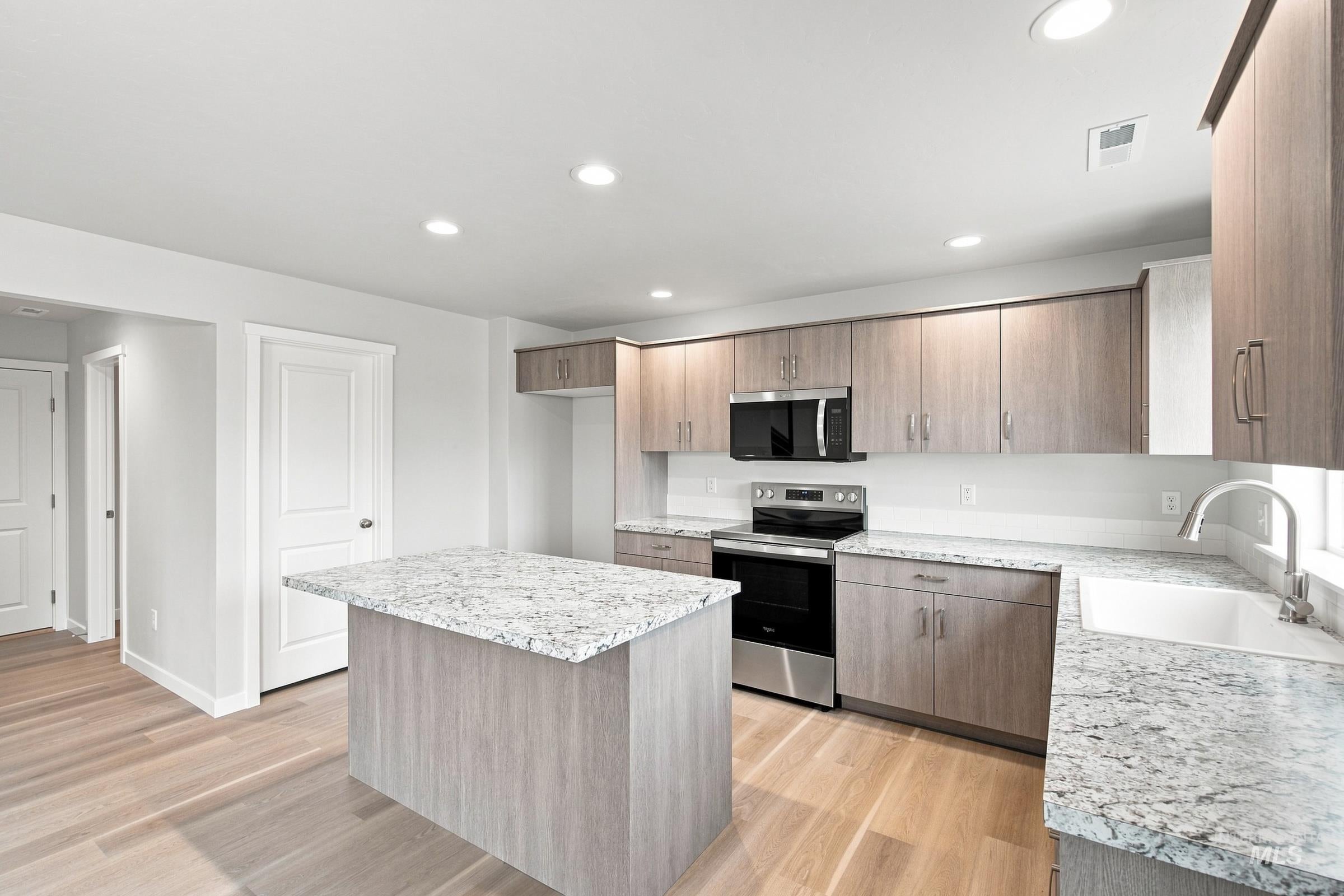 16883 Grain Bin Way