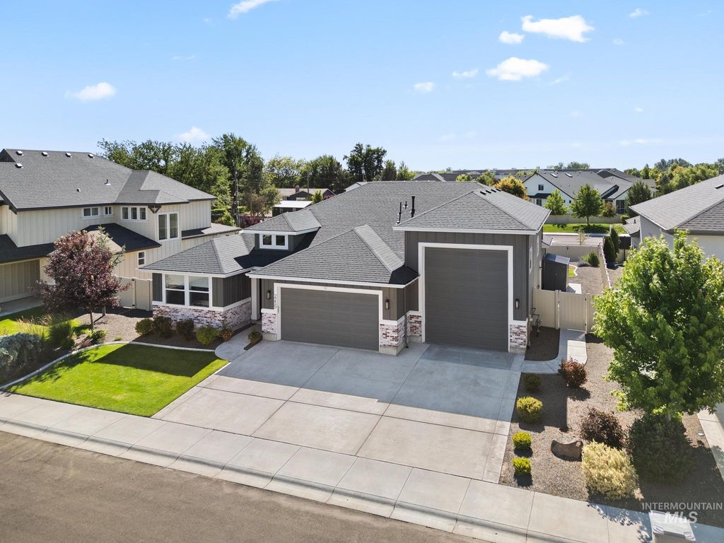 Photo of 2259 N Burnam Ave, Star, ID 83669 (MLS # 98990815)