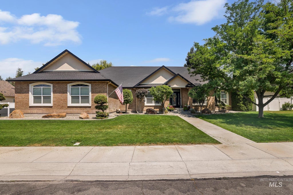 Photo of 881 Morning Sun Dr, Twin Falls, ID 83301 (MLS # 98994886)
