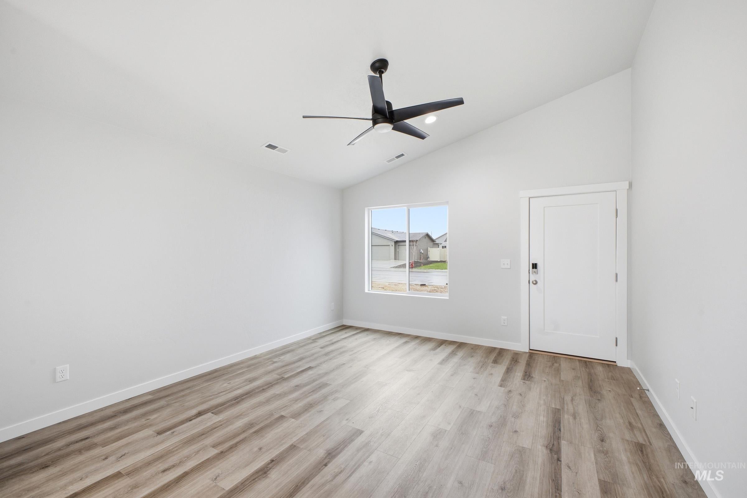 2293 W Red Jasper Dr