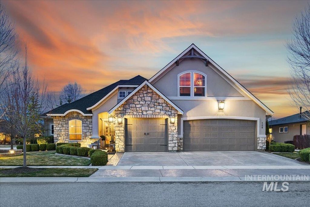 Photo of 754 S Lone Hollow Way, Eagle, ID 83616 (MLS # 98977900)