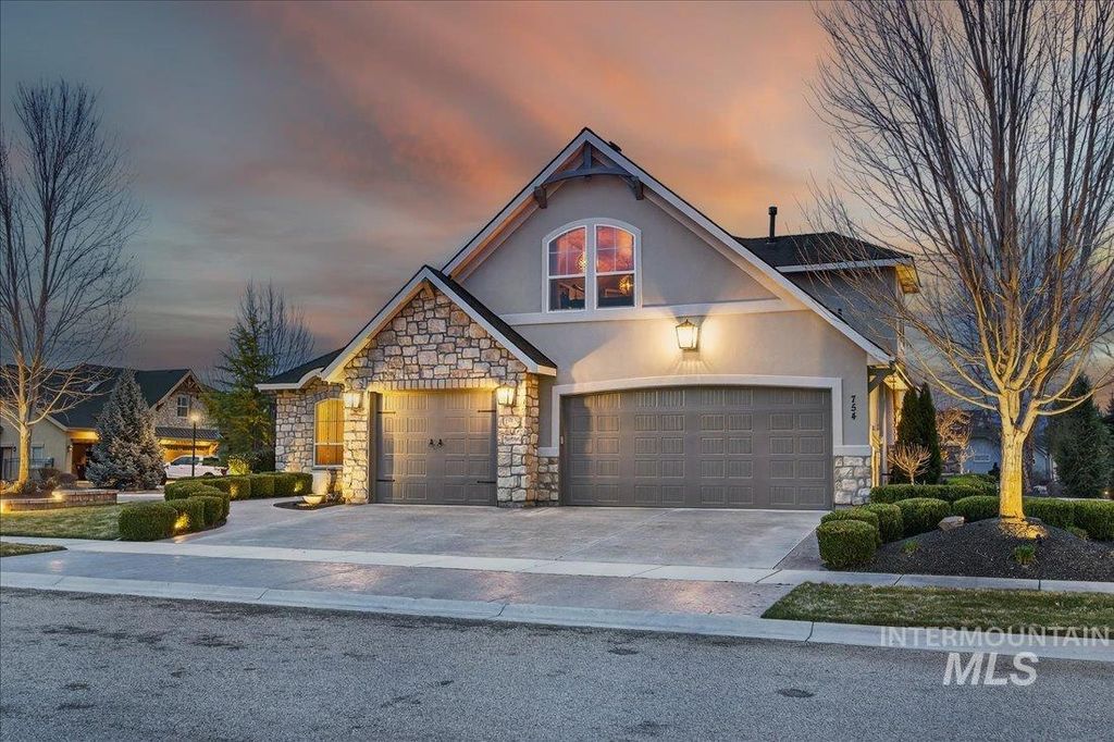 Photo of 754 S Lone Hollow Way, Eagle, ID 83616 (MLS # 98977900)