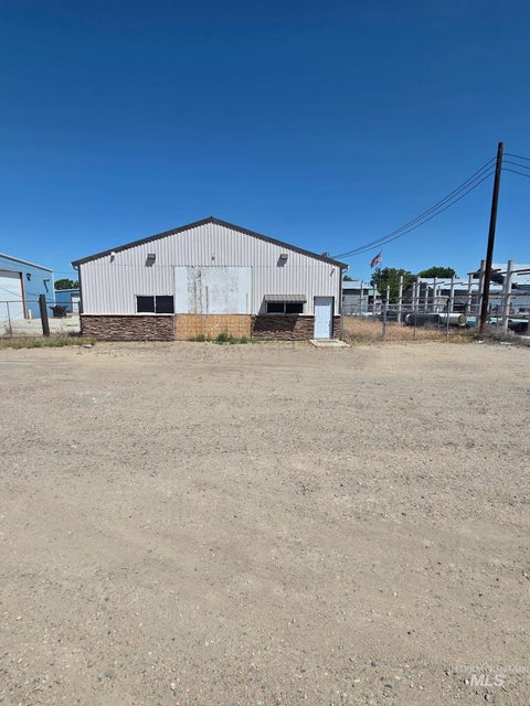 Photo of 203 Wyoming Ave, Homedale, ID 83628 (MLS # 98987444)